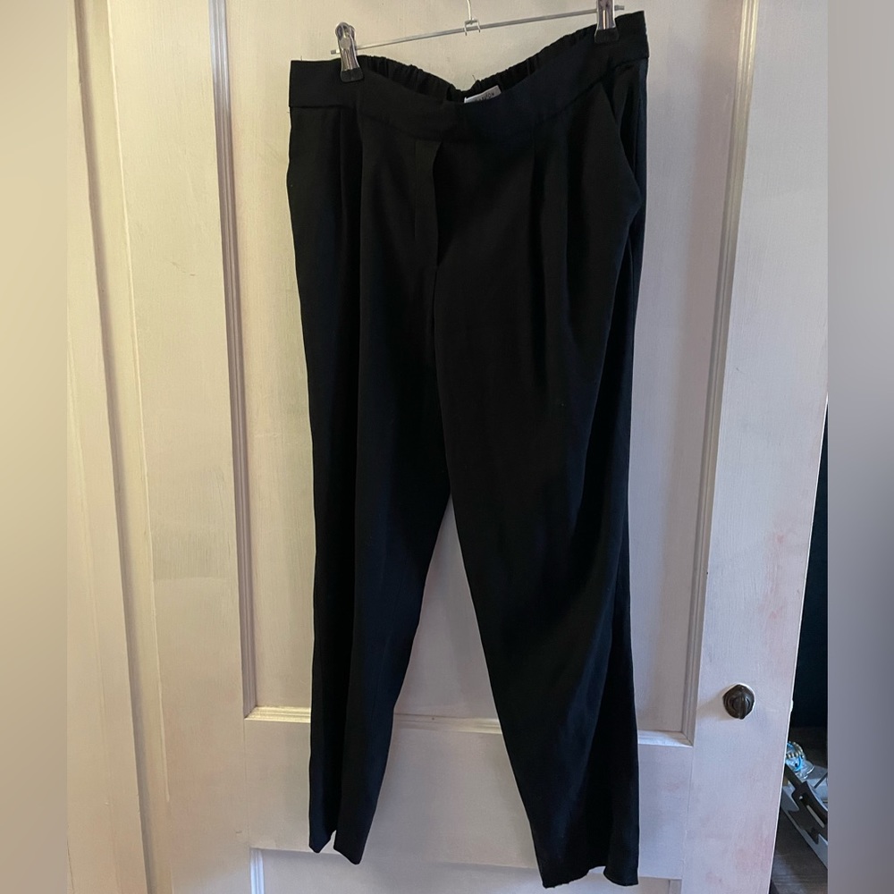 Babaton trousers
